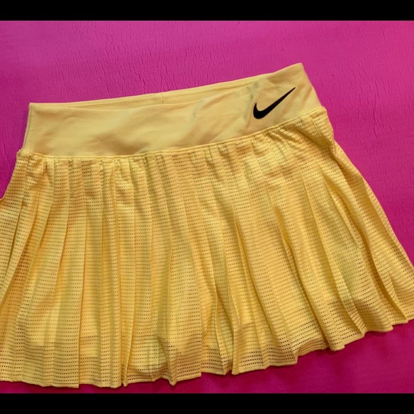 Nike Dri-Fit tennis skirt